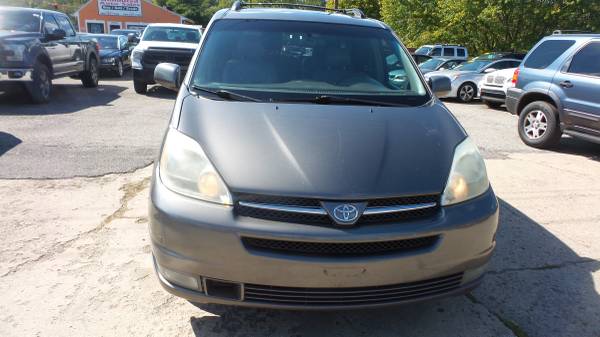 2004 Toyota Sienna XLE Limited 7 Passenger - cars & trucks - by... for sale in Upper Marlboro, District Of Columbia – photo 2