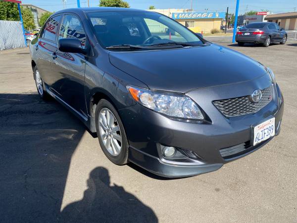 2010 Toyota Corolla 4dr Sdn Man (Natl) - - by dealer for sale in Bakersfield, CA – photo 2