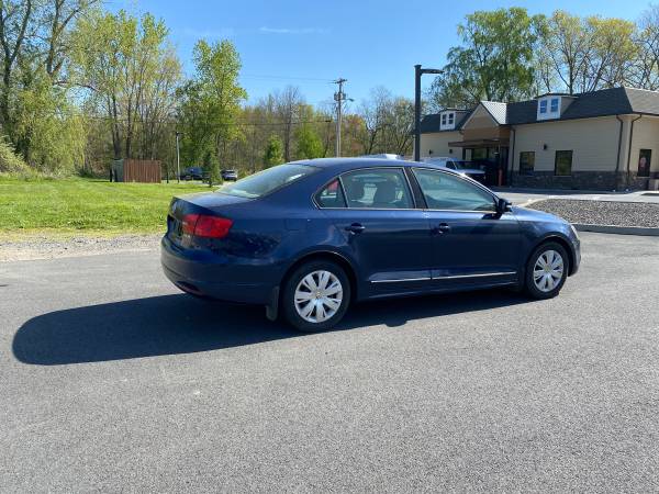 2012 Volkswagen Jetta SE 5 Speed Manual for sale in Wappingers Falls, NY – photo 10