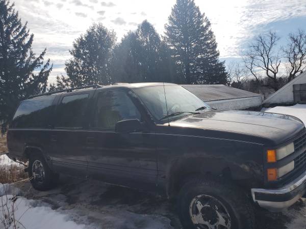 1992 Chevy Suburban for sale in Other, WI – photo 2