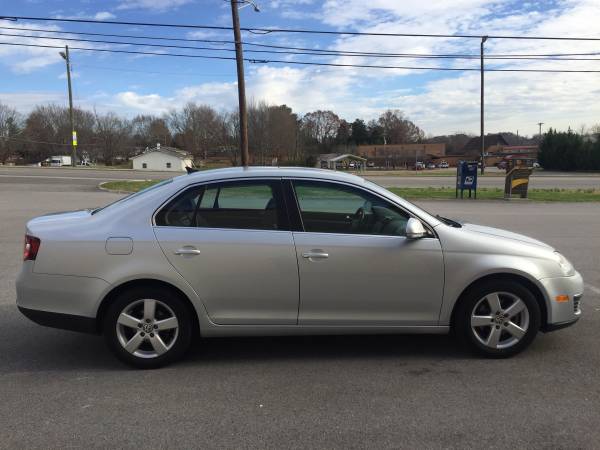 2009 Volkswagen Jetta 2.5 SE (77k miles) - cars & trucks - by owner... for sale in Knoxville, TN – photo 10
