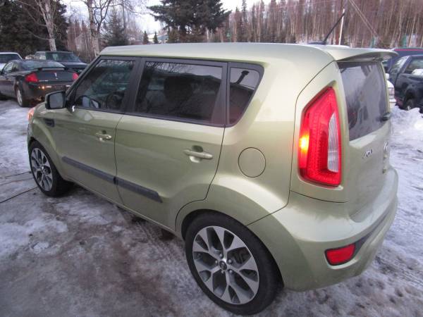 2013 KIA Soul with only 79k miles loaded with sunroof, heated for sale in Anchorage, AK – photo 4