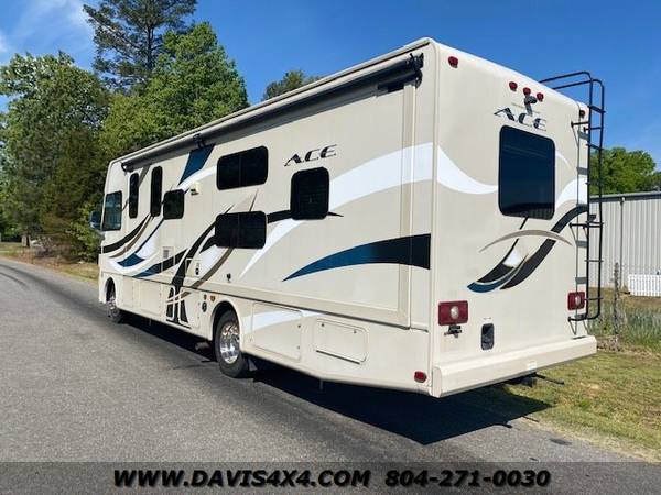 2015 Thor Motorhome A C E 30 2 Bunkhouse Model - - by for sale in Richmond, FL – photo 6
