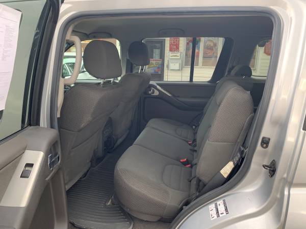 ★★★ 2006 Nissan Pathfinder 4x4 3rd Row Seating ★★★ for sale in Grand Forks, ND – photo 11