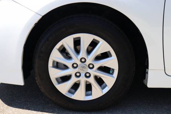 2014 Toyota Prius Plug-in SKU:E3060181 Hatchback for sale in Irvine, CA – photo 24