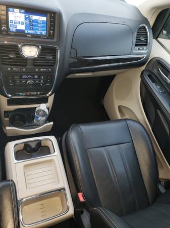 CHRYSLER TOWN & COUNTRY, NEW TRANSMISSION. SERVICED, WARRANTY - cars... for sale in Pacific, WA – photo 16