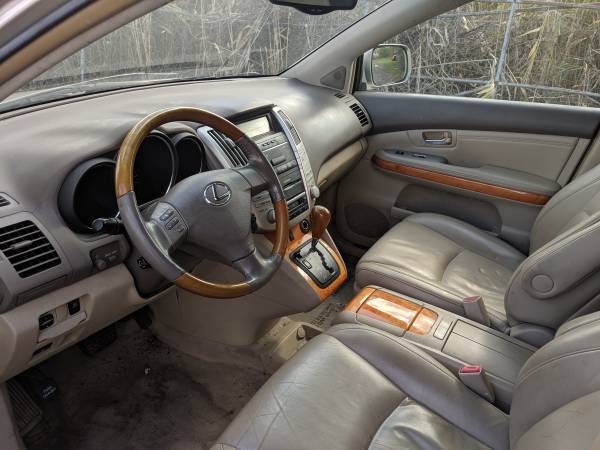Lexus RX 330 runs great 4x4 heated leather loaded for sale in New Baltimore, MI – photo 3
