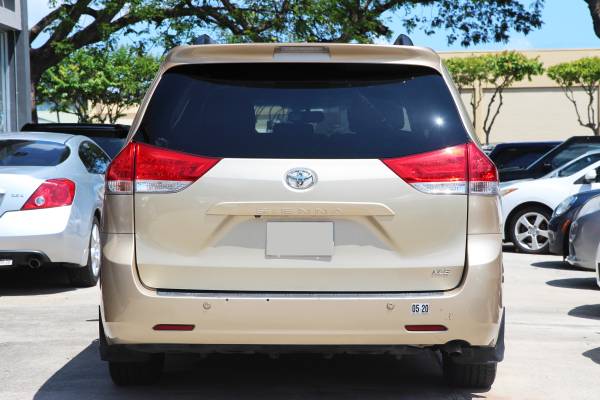 2013 TOYOTA SIENNA XLE LEATHER FULLY LOADED - - by for sale in Honolulu, HI – photo 5