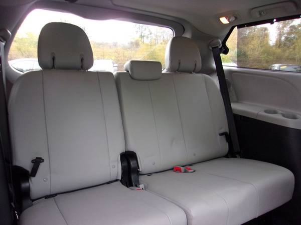2015 Toyota Sienna Limited AWD, 101k Miles, Auto, Grey, Nav. DVD, Nice for sale in Franklin, VT – photo 14