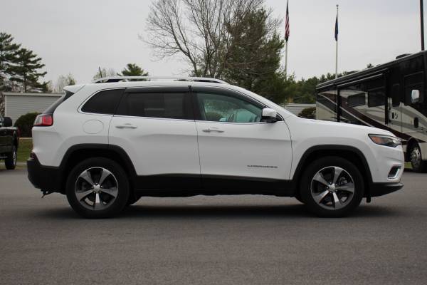 2019 JEEP CHEROKEE LIMITED - - by dealer - vehicle for sale in Middlebury, VT – photo 4