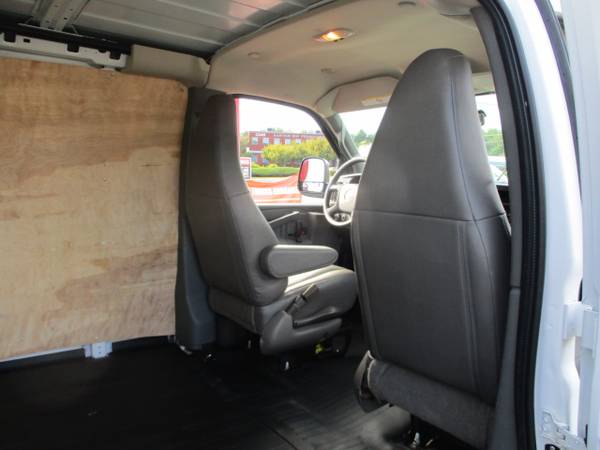 2017 Chevrolet Express 2500 Cargo Extended for sale in south amboy, NJ – photo 9