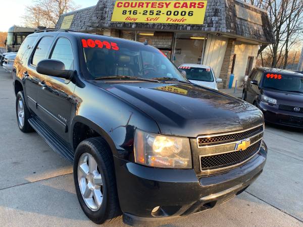 2011 Chevy Tahoe LT 4x4 3rd Row Seat - cars & trucks - by dealer -... for sale in Independence, MO 64053, MO
