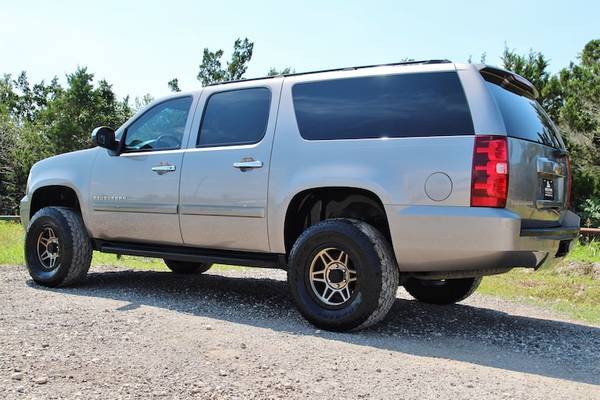 2008 CHEVROLET SUBURBAN 1500 LT - LEATHER & 3RD ROW - LOOKS SWEET! for sale in LEANDER, TX – photo 4