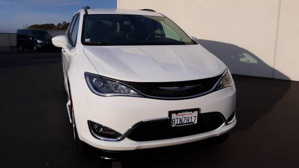 2019 Chrysler Pacifica * Wheelchair van* Handicap Accessible* - cars... for sale in Concord, CA – photo 4