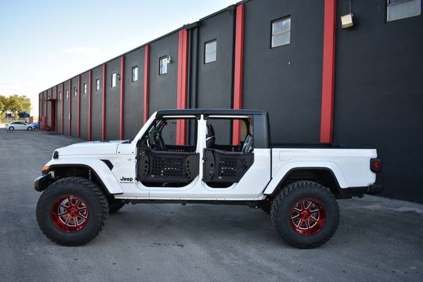 2021 Jeep Gladiator Sport S 4x4 4dr Crew Cab 5.0 ft. SB Pickup Truck... for sale in Miami, LA – photo 8