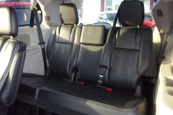 2013 Chrysler Town Country Touring-7 Passenger/Leather/NAVI - cars &... for sale in Wantage, NY – photo 12