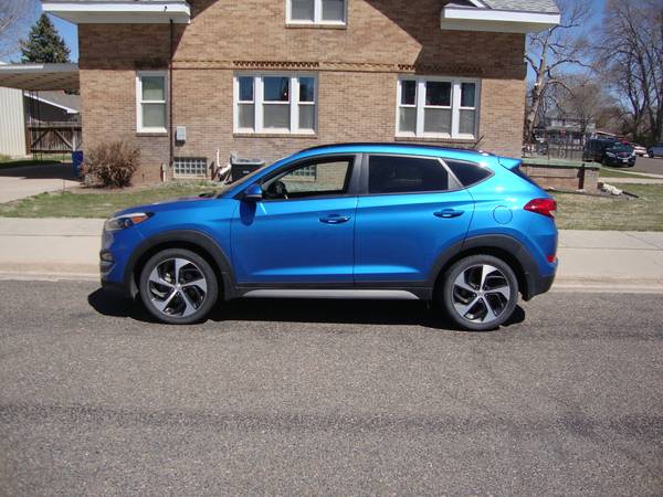 2017 Hyundia Tucson AWD - - by dealer - vehicle for sale in Sidney, NE – photo 4