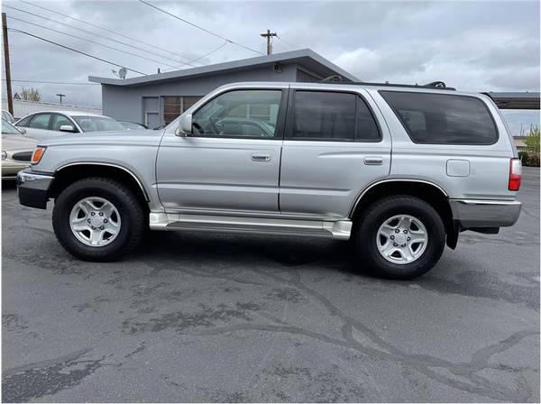 2001 Toyota 4Runner - - by dealer - vehicle automotive for sale in Medford, OR – photo 2