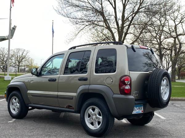 2006 JEEP LIBERTY SPORT 4WD V6 - - by dealer - vehicle for sale in Shakopee, MN – photo 8