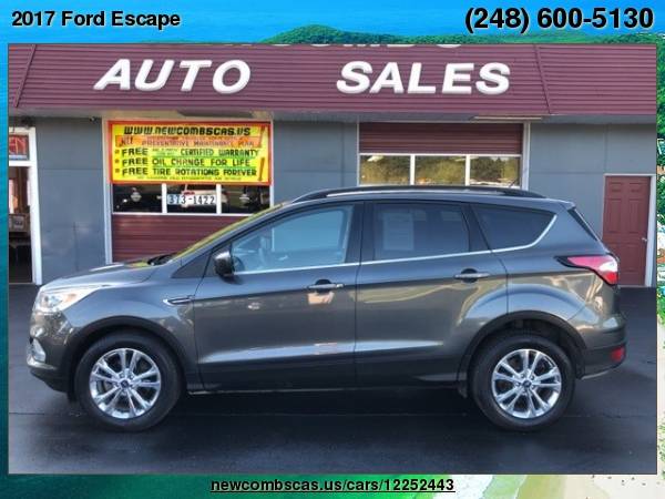 2017 Ford Escape SE All Credit Approved! for sale in Auburn Hills, MI – photo 4