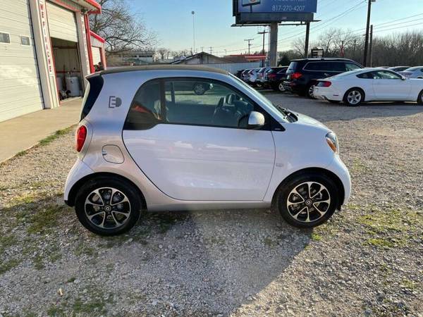 2017 Smart Fortwo ELECTRIC 8, 889 miles 1 Owner CARFAX - cars & for sale in Azle, TX – photo 8