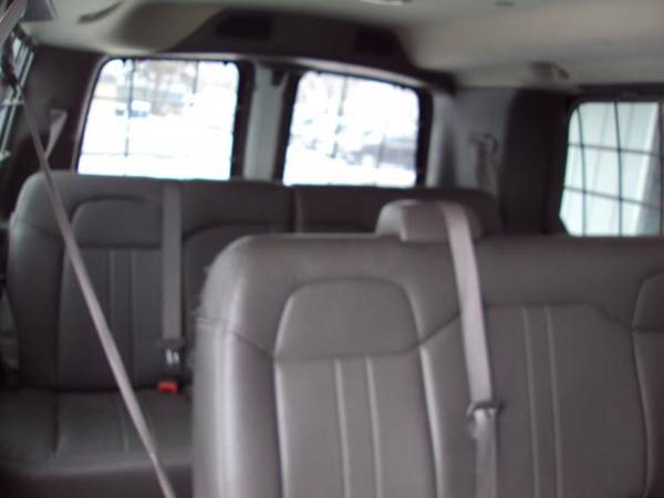 2011 Chevrolet Express Passenger 2500 135 1LS 4X4 QUIGLEY 12... for sale in waite park, OR – photo 9