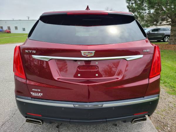 2017 Cadillac XT5 Luxury AWD - - by dealer - vehicle for sale in redford, MI – photo 4
