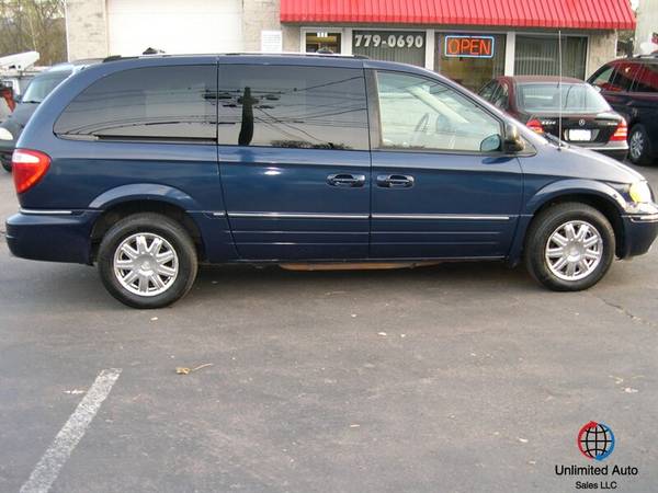 2005 Chrysler Town & Country Limited Cheap! only 2950 - cars & for sale in Larksville, PA – photo 7