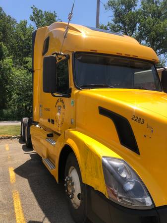 2012 Volvo vnl 670 (780) - cars & trucks - by owner - vehicle... for sale in Dover, PA – photo 3