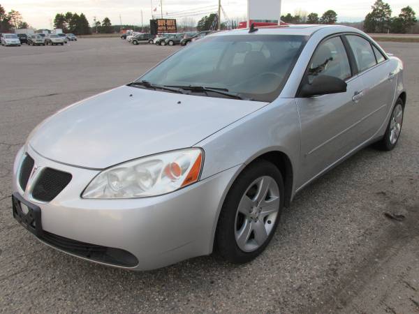 2009 Pontiac G6 (Clean!) - cars & trucks - by dealer - vehicle... for sale in Shakopee, MN – photo 2
