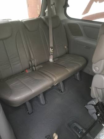 2012 Kia Sedona EX Family Minivan Seats up to 7 - - by for sale in Clyde , TX – photo 17