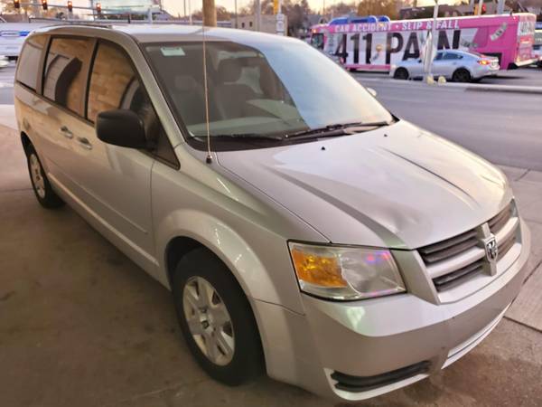 2009 DODGE GRAND CARAVAN - cars & trucks - by dealer - vehicle... for sale in MILWAUKEE WI 53209, WI – photo 4