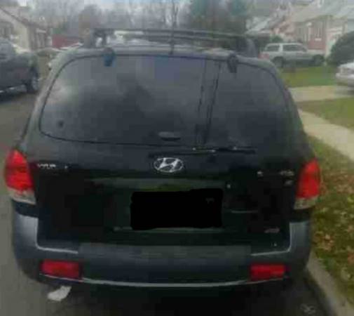Hyundai Santa Fe (For Sale As Is) - cars & trucks - by owner -... for sale in ROSELLE, NJ – photo 4