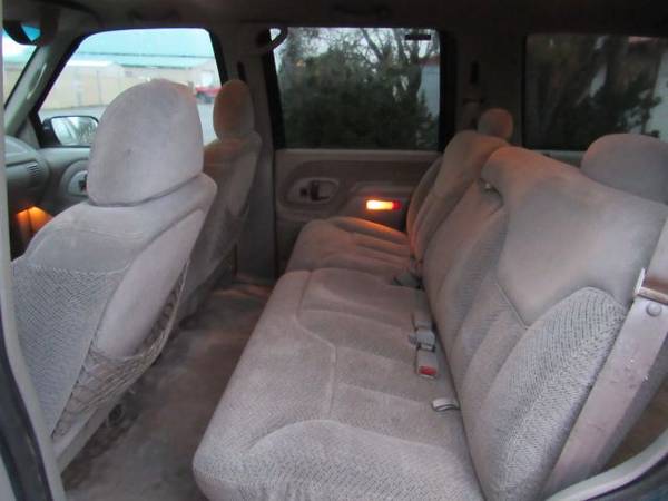 1995 GMC Yukon SLE FOR THOSE ON A BUDGET "NOT PRETTY RUNS GOOD" -... for sale in WASHOUGAL, OR – photo 10