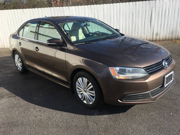 2014 Volkswagen Jetta SE Automatic Heated Leather Sunroof Much... for sale in Watertown, NY – photo 6