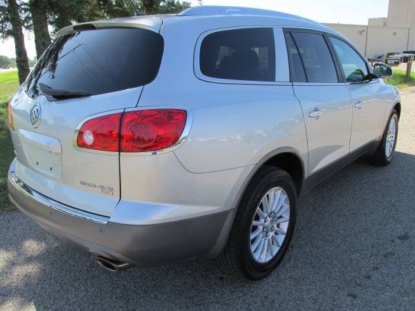 2011 Buick Enclave CXL AWD (Runs Great!)WE FINANCE! for sale in Shakopee, MN – photo 4