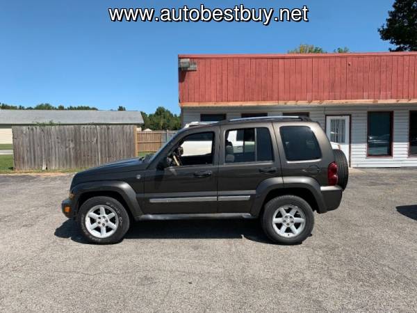 2005 Jeep Liberty Limited 4WD 4dr SUV w/ 28F Call for Steve or Dean... for sale in Murphysboro, IL – photo 3