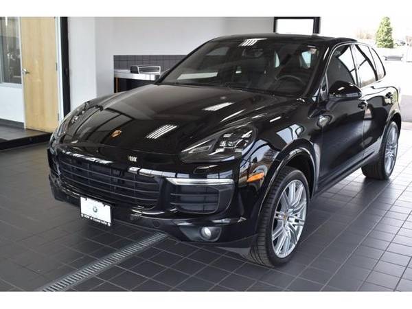 2017 Porsche Cayenne AWD - SUV - - by dealer - vehicle for sale in Crystal Lake, IL – photo 3