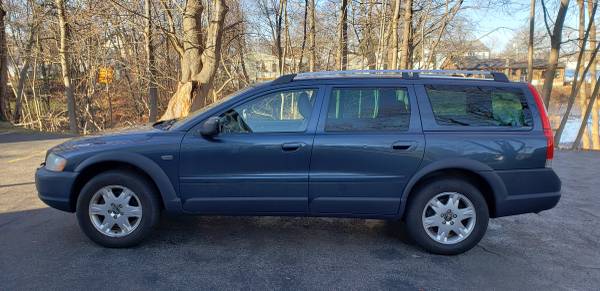 2006 Volvo XC70 for Sale - cars & trucks - by owner - vehicle... for sale in South Portland, ME – photo 3