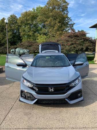2017 Honda Civic Hatchback Sport 33K miles Gray. Perfect Condition for sale in Chicago, IL – photo 12