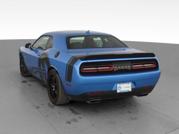 2016 Dodge Challenger R/T Scat Pack Coupe 2D coupe Blue - FINANCE -... for sale in Detroit, MI – photo 8