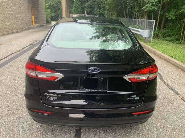 Wow! A 2019 Ford Fusion Hybrid with only 26,809 Miles-eastern CT -... for sale in New London, CT – photo 6