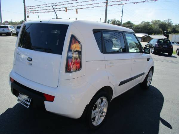 2011 Kia Soul 5dr Wagon Automatic WHITE - - by for sale in ALABASTER, AL – photo 4