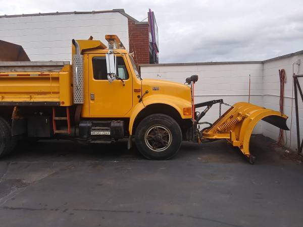 Dump Plow Truck, Salt Spreader,Diesel DT466,58K... for sale in Midlothian, IL – photo 12