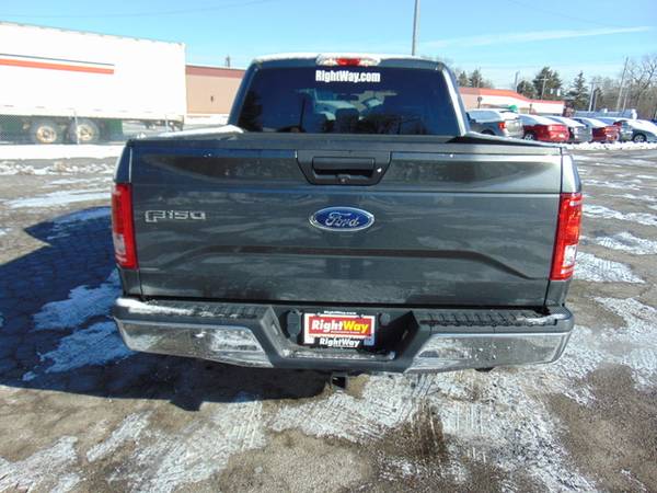 2016 Ford F-150 XLT - - by dealer - vehicle automotive for sale in Highland, IL – photo 17