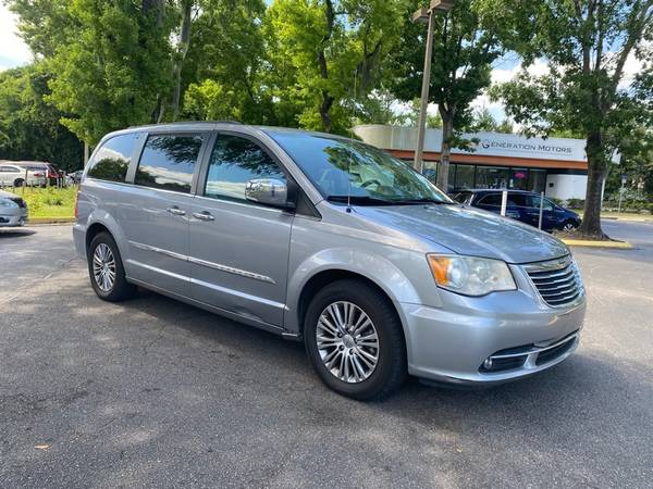 13 Chrysler TownCountry Touring-L Fully Loaded 1 year warranty-CLEAN for sale in Gainesville, FL – photo 7