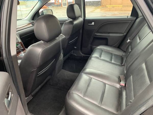 2005 Ford Five Hundred Limited - cars & trucks - by owner - vehicle... for sale in Inkster, MI – photo 8