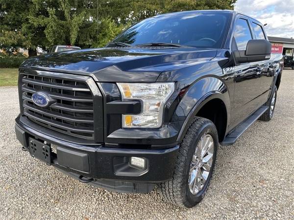 2015 Ford F-150 XLT - cars & trucks - by dealer - vehicle automotive... for sale in Chillicothe, OH – photo 3