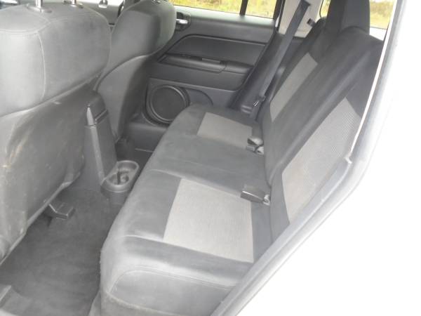 2012 jeep patriot/new tires recent brakes/xtra clean - cars & trucks... for sale in Douglas, RI – photo 12