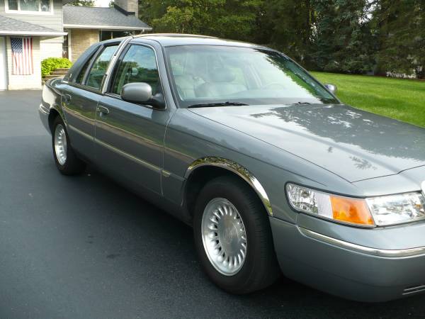 1999 Mercury Grand Marquis LS for sale in Willowbrook, IL – photo 3
